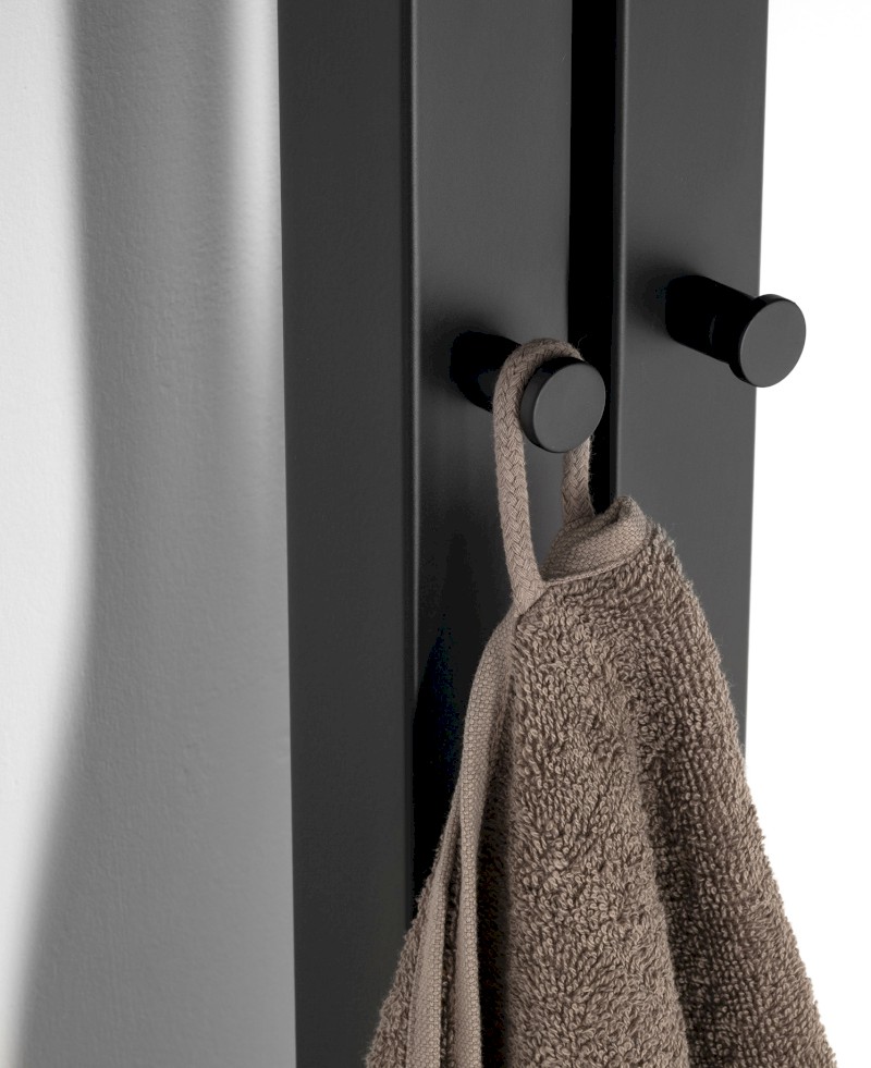 64263-ir245b-letizia-otopne-teleso-90x1800mm-cerna-mat-det-2-c