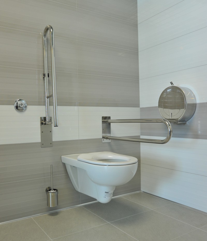 HANDICAP madlo sklopné 600mm, nerez lesk XH516