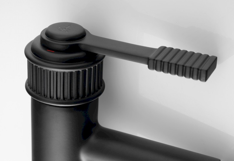 VERSI stojánková bidetová baterie, černá mat RV003/15