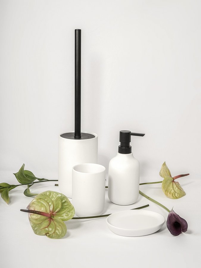 CHLOÉ mýdlenka na postavení, bílá mat CH032