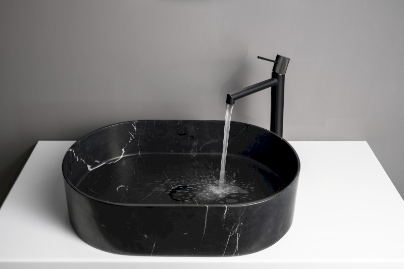 BLOK kamenné umyvadlo na desku, 55x37cm, matný černý Marquin 2401-51