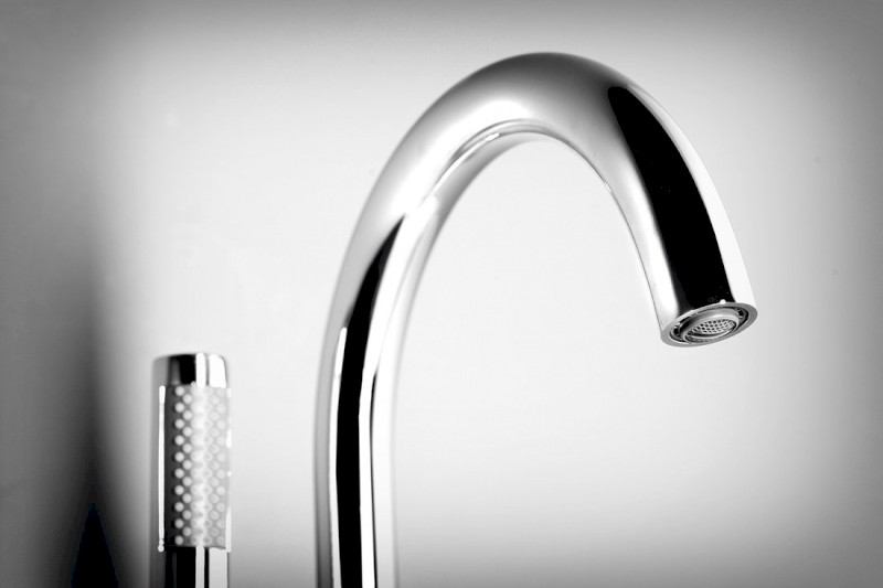 Vanová baterie s připojením do podlahy, chrom R5018