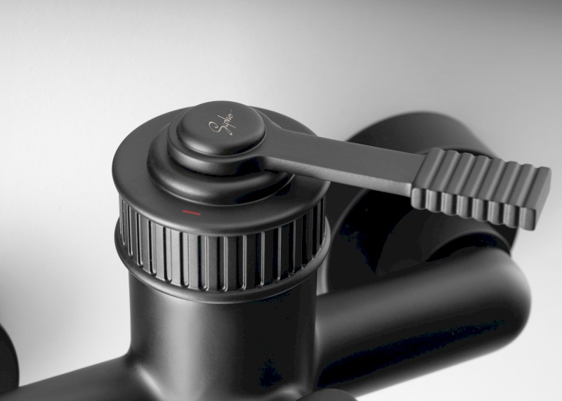 VERSI nástěnná vanová baterie, černá mat RV010/15