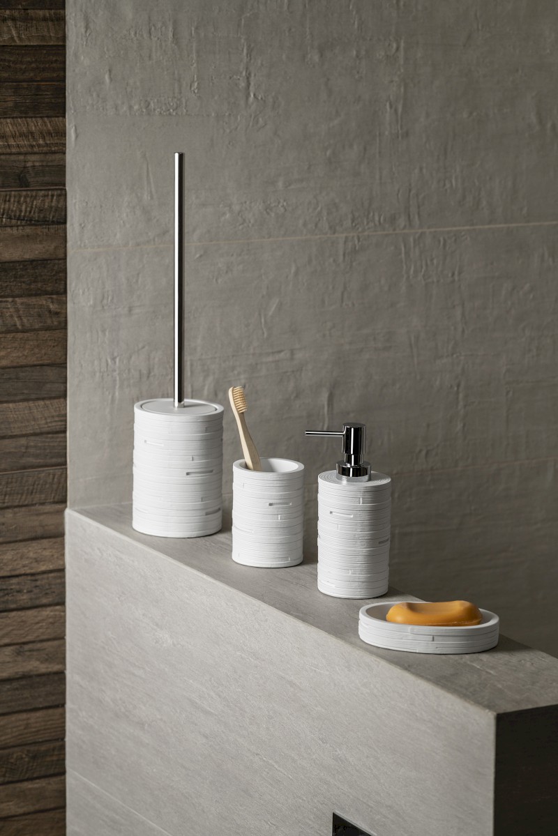 HELEN sklenka na postavení, bílá HE9802