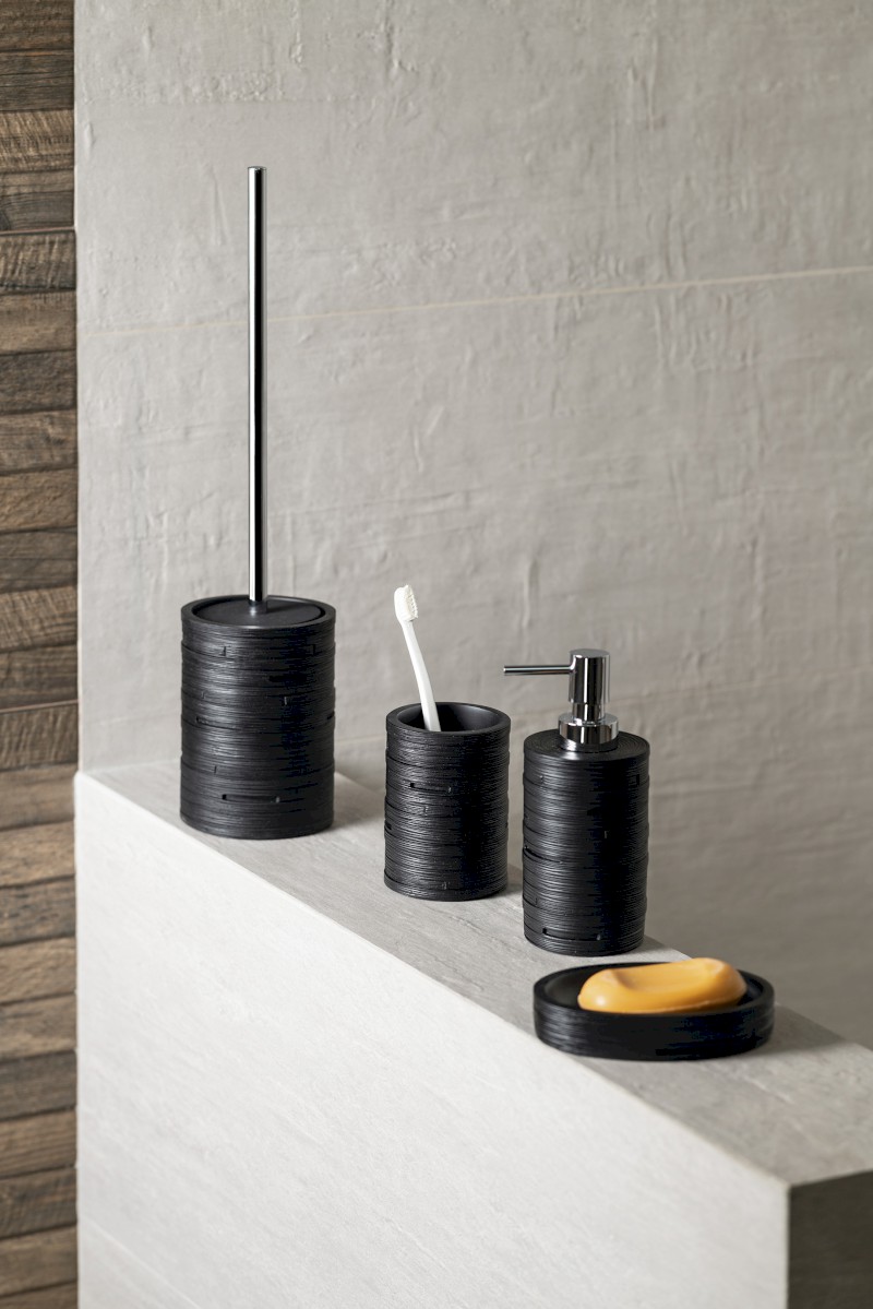 HELEN dávkovač mýdla na postavení, černá HE8014