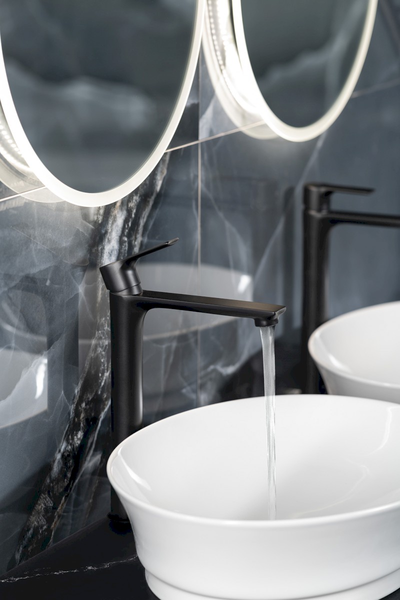 PAX stojánková umyvadlová baterie vysoká, prodloužená hubice, černá mat XA07/15