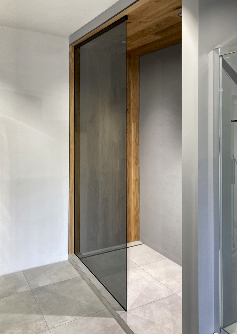ARCHITEX sada pro neviditelné uchycení skla, podlaha-stěna-strop, 1615x2600mm, černá mat AX2516B