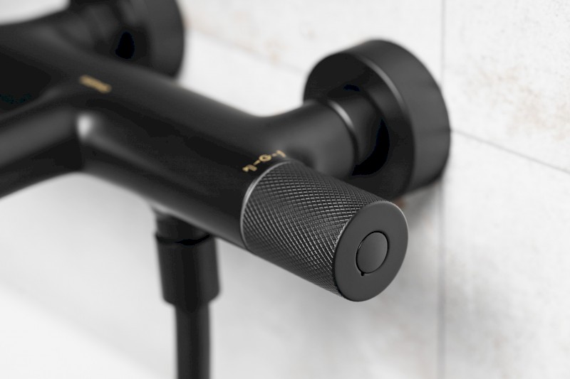 SOLARIS nástěnná vanová termostatická baterie, černá mat WD010B