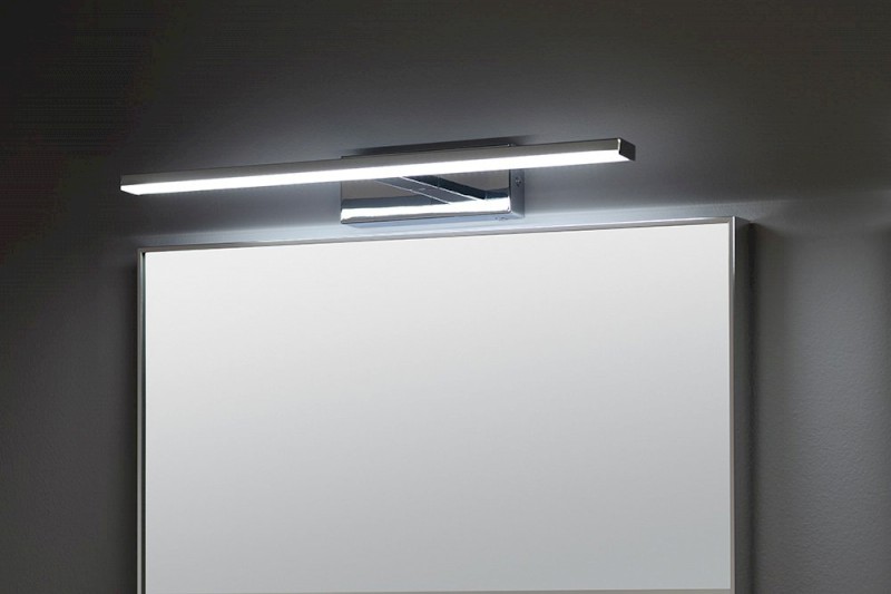 ESTHER LED nástěnné svítidlo, 4 W, 494x62x131 mm, IP44, chrom E26375CI