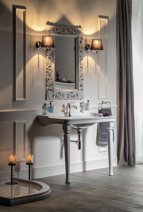 HANBO nástěnné svítidlo E27, 60W, 230V, IP21, chrom AU526