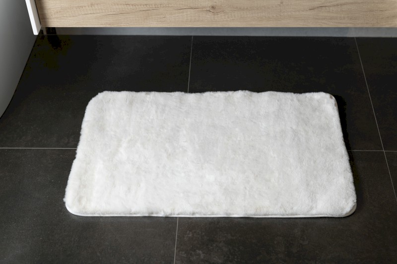 FUZZY koupelnová předložka, 50x80cm, 100% polyester, protiskluz, bílá 96FY508002