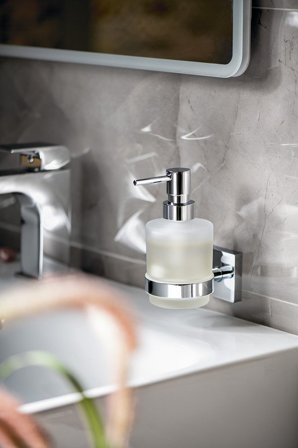 X-SQUARE dávkovač mýdla 200ml, mléčné sklo, chrom XQ101