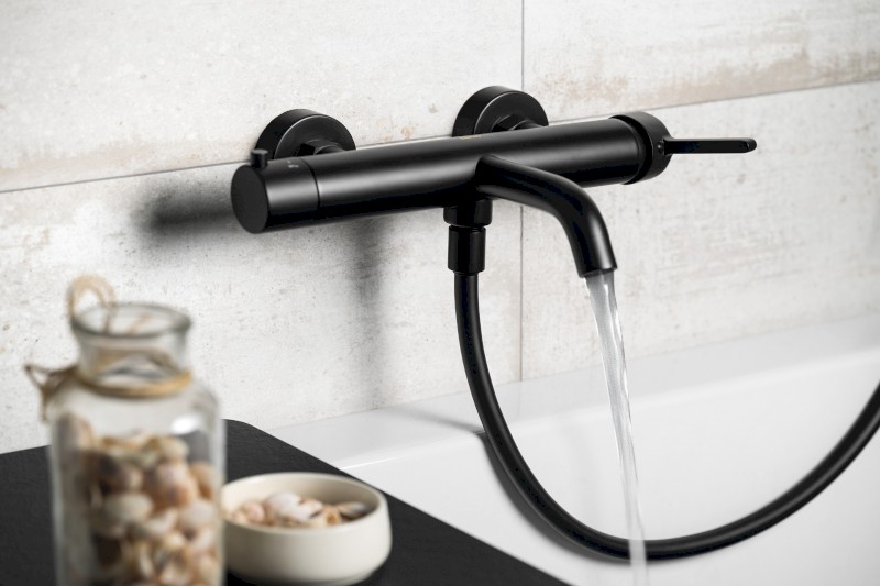 ICONIC nástěnná vanová baterie, černá mat AF010B