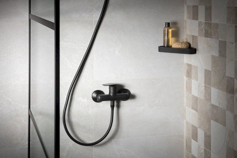 LOTTA nástěnná sprchová baterie, černá mat LT611B