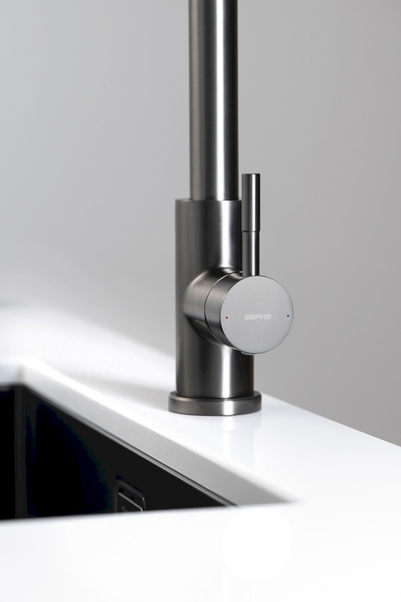 MIKELA stojánková dřezová baterie s výsuvnou sprškou, gun metal 1106-30GM