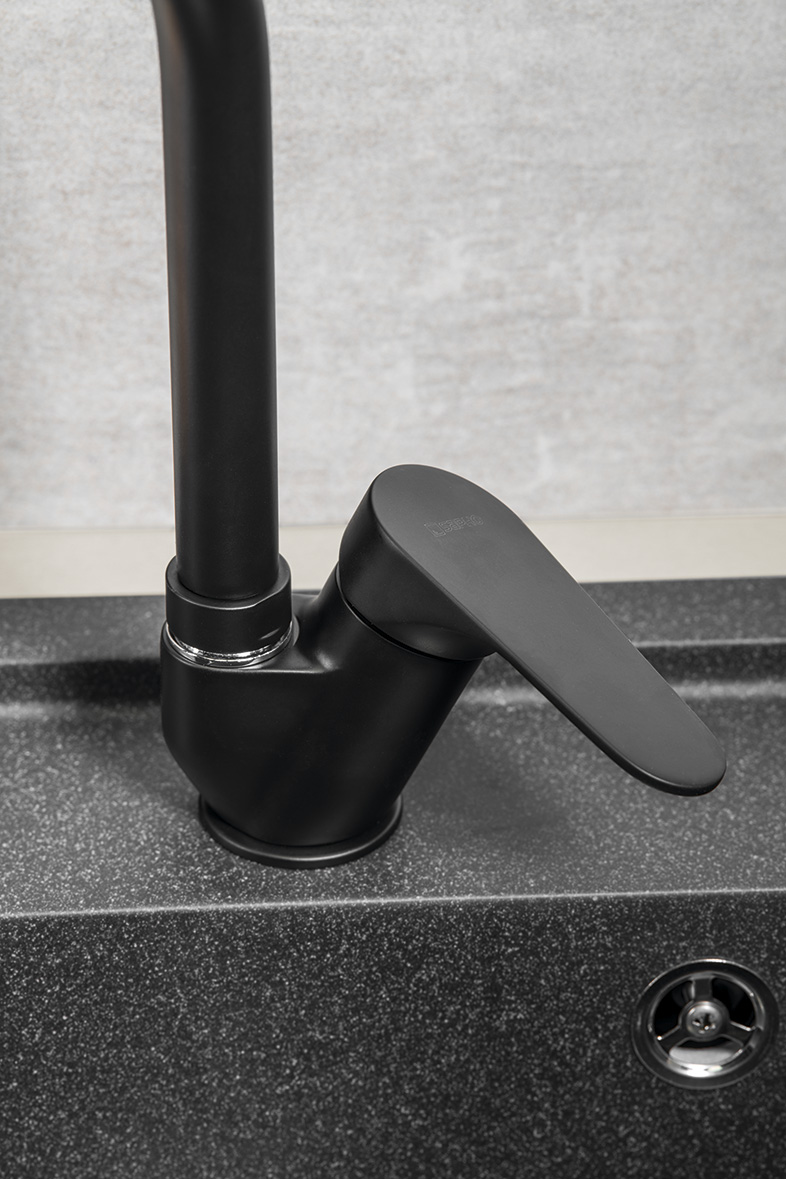 CORNELI stojánková dřezová baterie, černá mat CE60/15