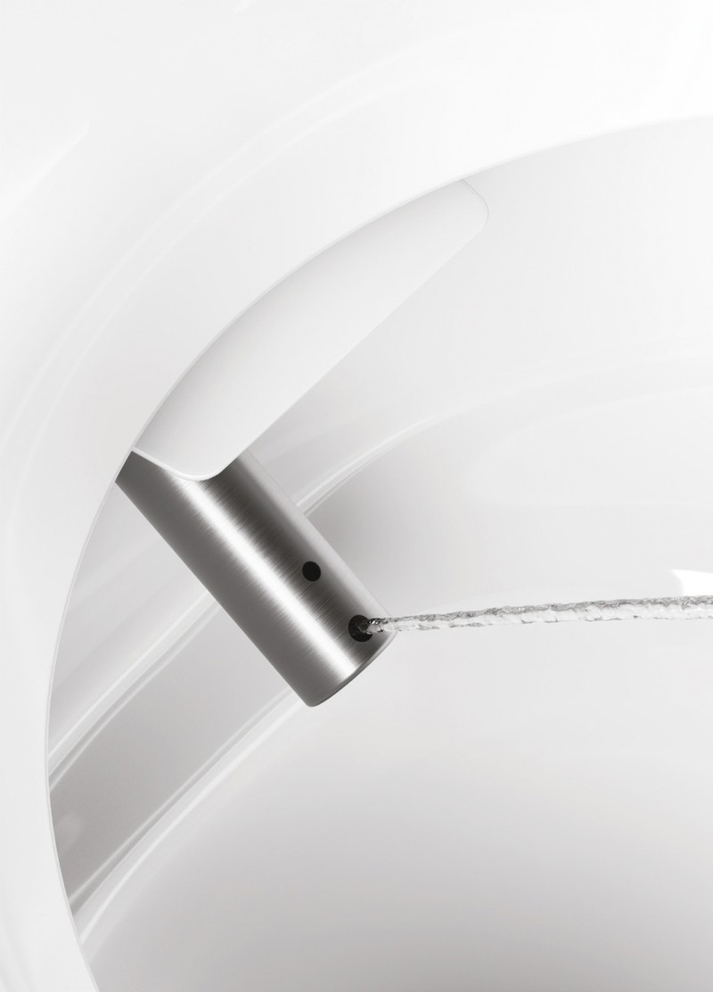 WCLEAN závěsné WC Swirlflush s integrovaným elektronickým bidetem, černá dual-mat 7418K26