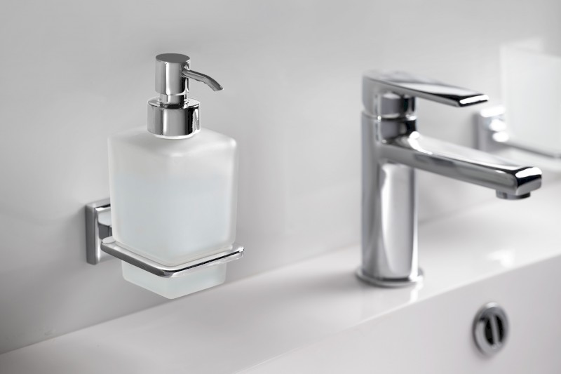 COLORADO dávkovač mýdla, 230 ml, mléčné sklo, chrom 6981