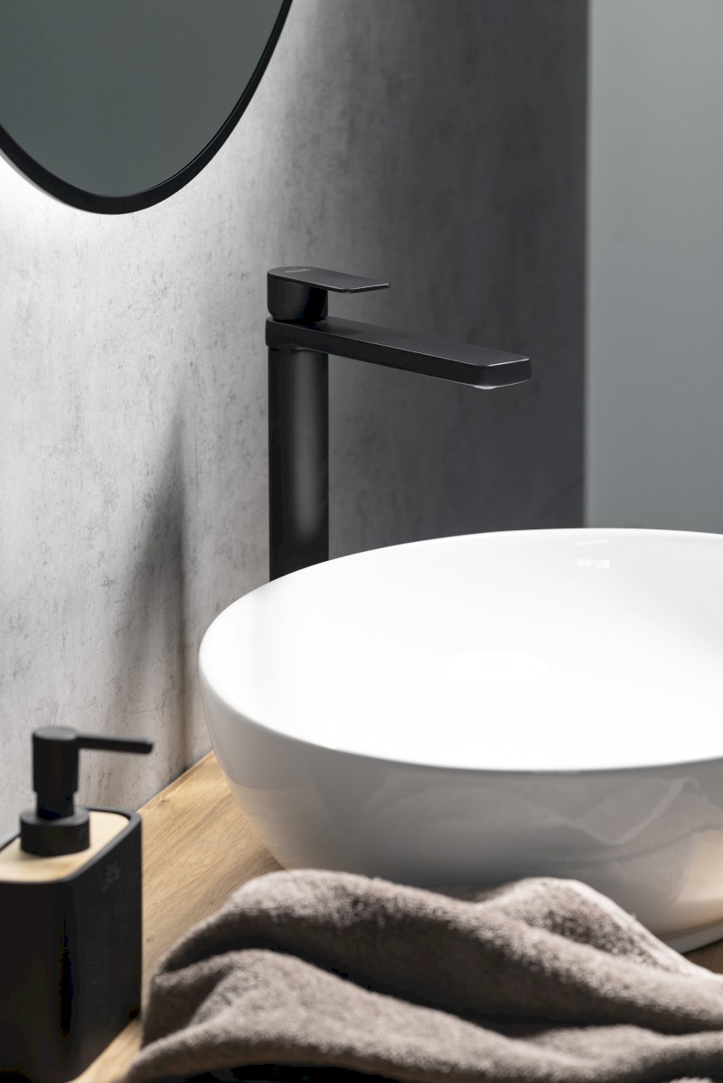 DAPHNE stojánková umyvadlová baterie vysoká, černá mat DH601B