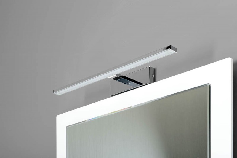 ESTHER LED nástěnné svítidlo, 4 W, 494x62x131 mm, IP44, chrom E26375CI