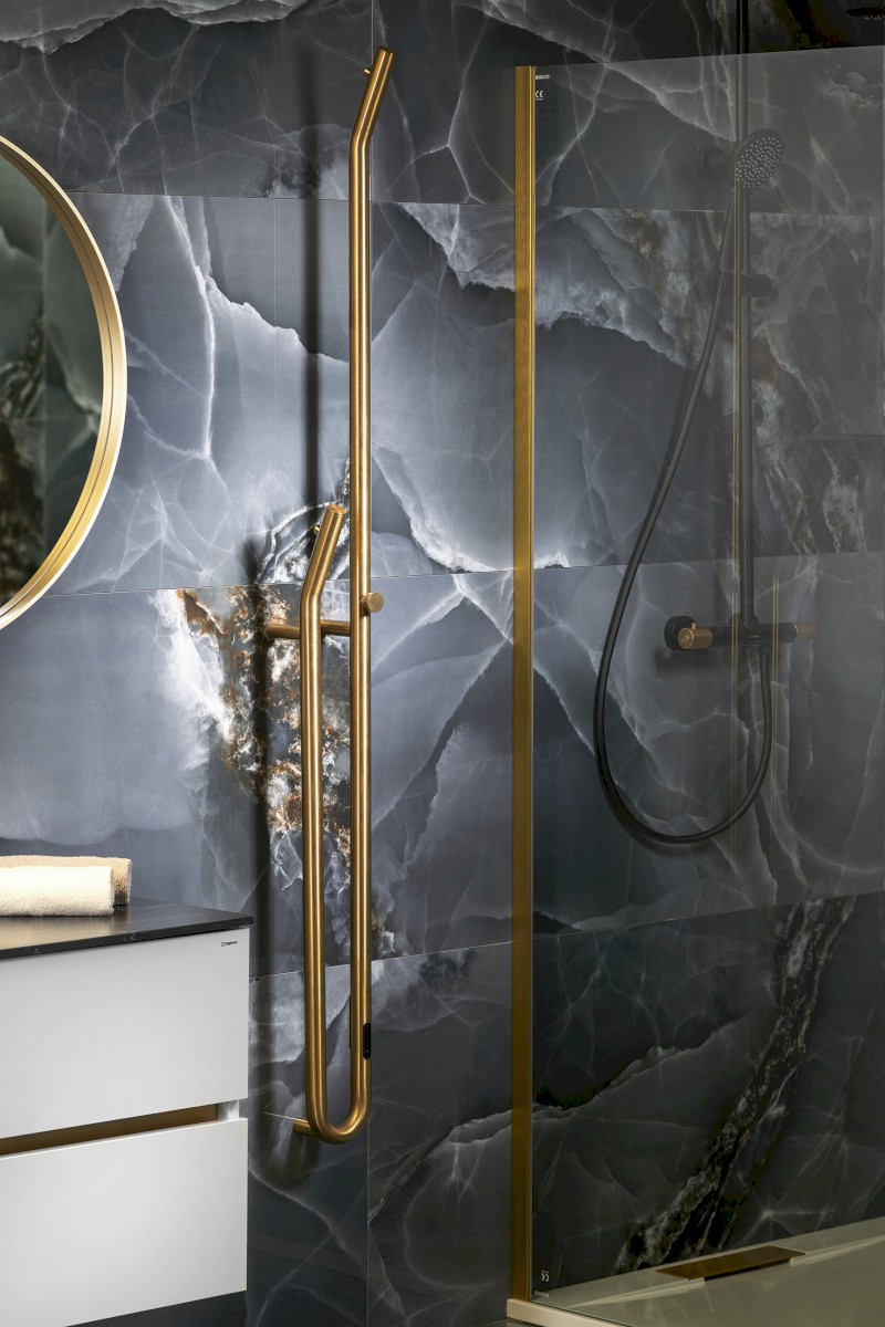 DUOPASSO elektrický sušák ručníků s časovačem, 122x1700mm, 45 W, zlato mat ER830