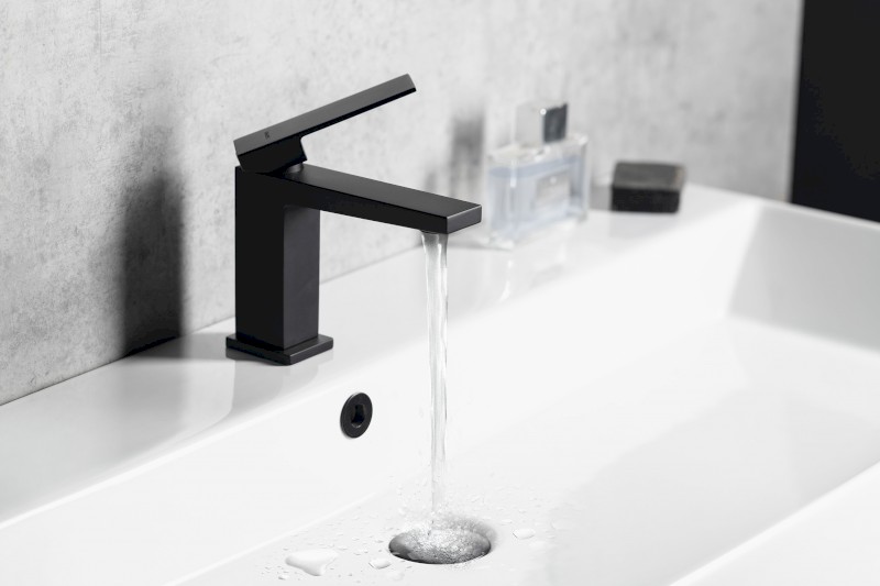 SPECTRE stojánková umyvadlová baterie, černá mat 1102-72B