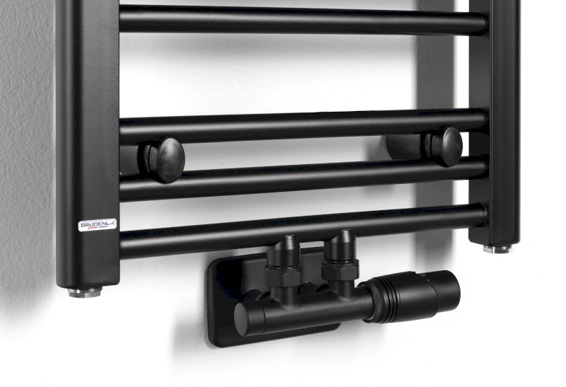 ALBRECHT otopné těleso 400x1250 mm, středové připojení, černá mat 600.112.6