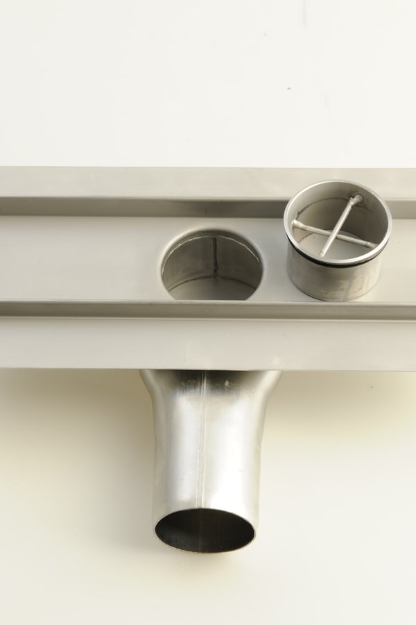 MANUS QUADRO nerezový podlahový žlab s roštem, L-850, DN50 GMQ34