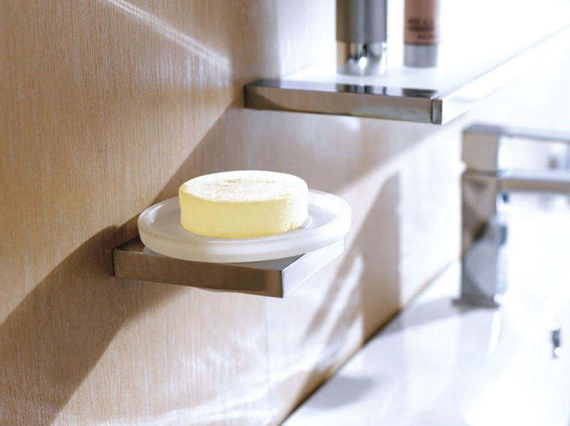 QUINNY mýdlenka, mléčné sklo, chrom QE512