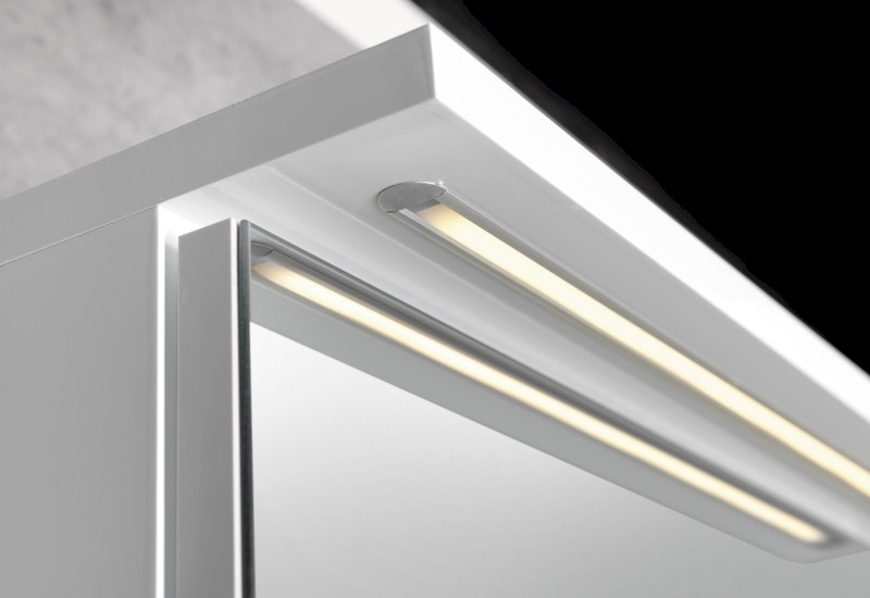 KAWA STRIP galerka s LED osvětlením 50x70x22cm, bílá WGL50S