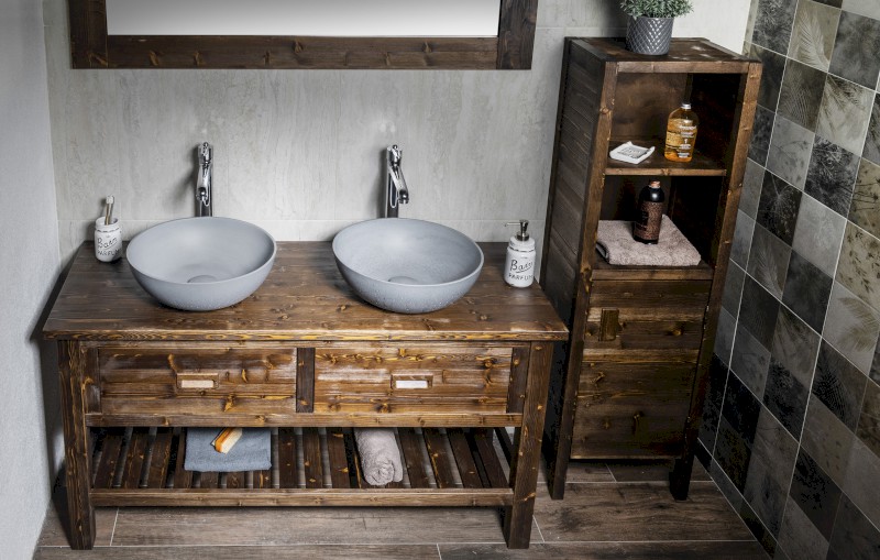 BRAND umyvadlová skříňka 130x73x50cm, mořený smrk BA131S