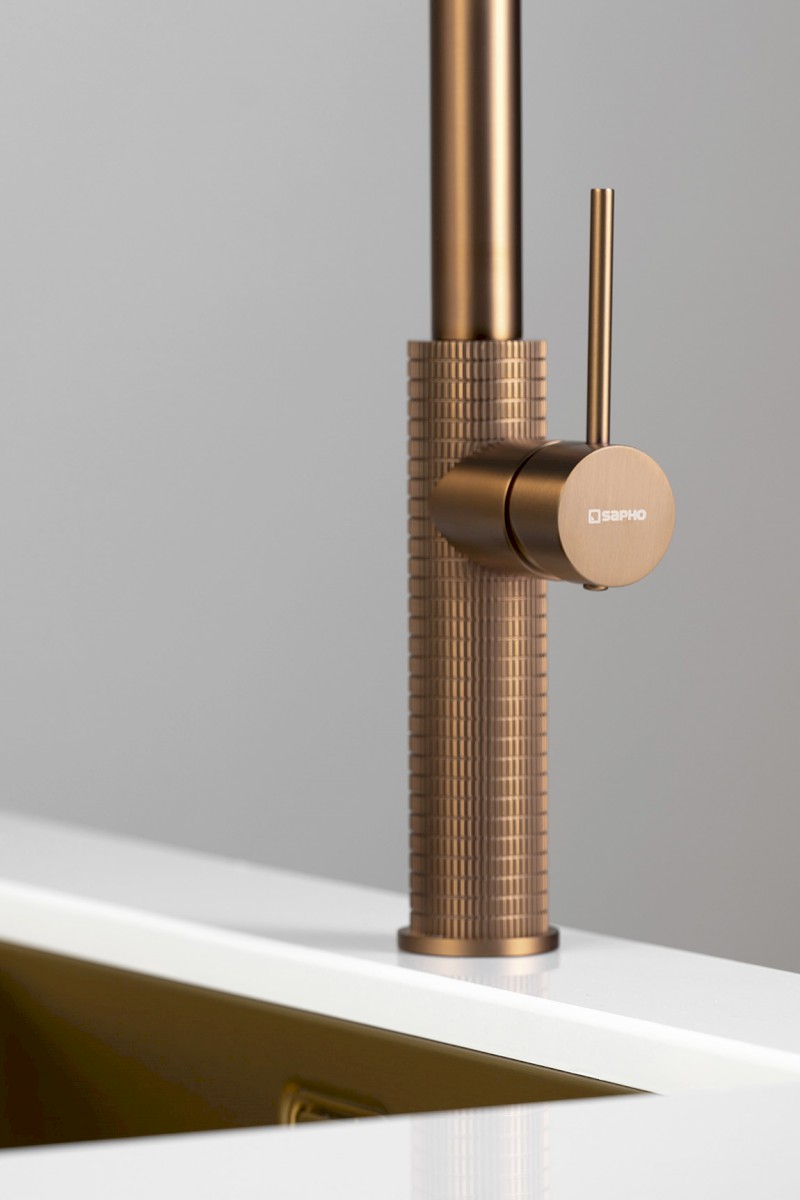 FLAWO stojánková dřezová baterie s výsuvnou sprškou, měď mat FR576PG