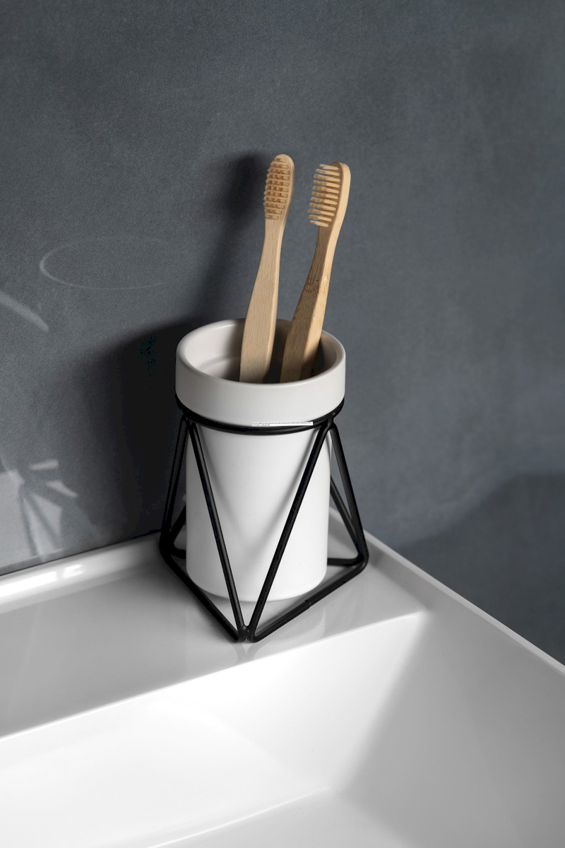 MILA sklenka na postavení, černá/keramika 2163101