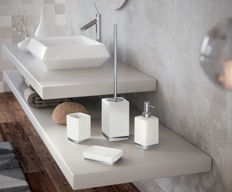 LUCY mýdlenka na postavení, keramika LY11