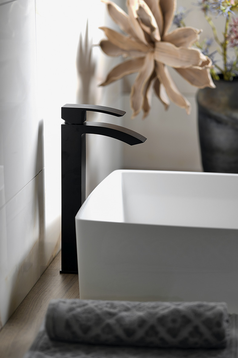 GINKO 25 stojánková umyvadlová baterie vysoká, černá mat 1101-04B