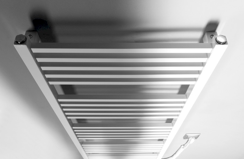 METRO-E elektrické otopné těleso rovné 500x1340 mm, 500 W, bílá ME513