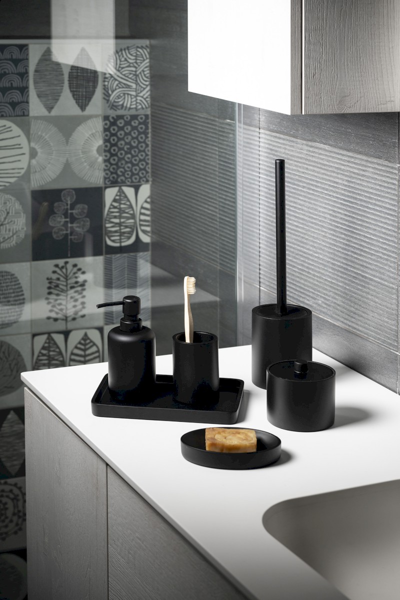 BRENDA dóza na postavení, černá mat BR0314