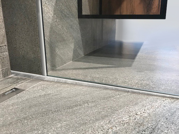 Spádová lišta, pravá, výška 10mm, délka 1200mm, nerez mat SPD1210-P