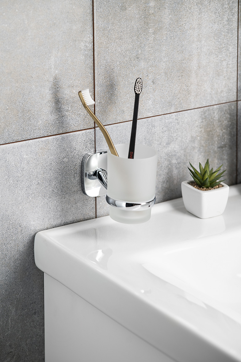 RUMBA sklenka, mléčné sklo, chrom RB104