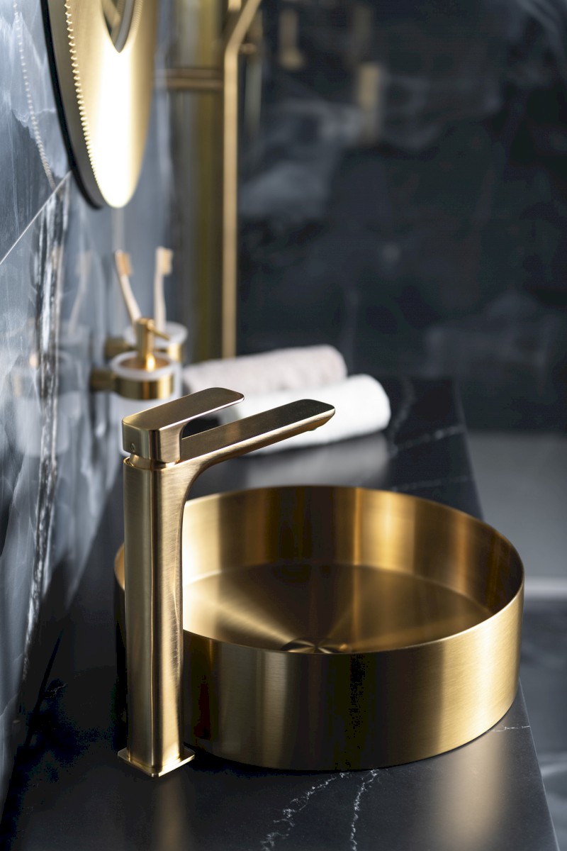 SPY stojánková umyvadlová baterie vysoká, prodloužená hubice, zlato mat PY07/19