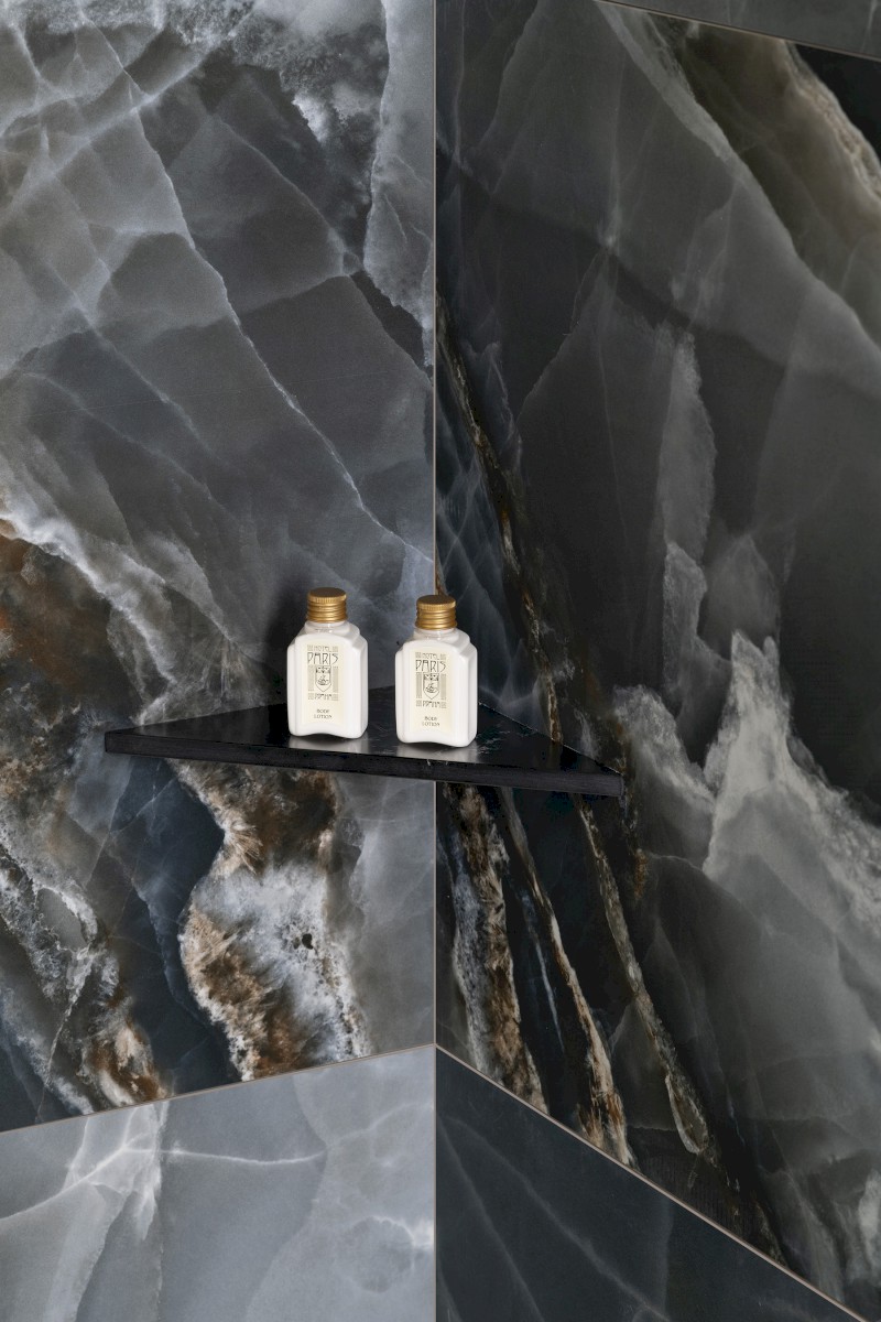 ABELINE rohová police rockstone 200x200mm, black attica AE200-0598