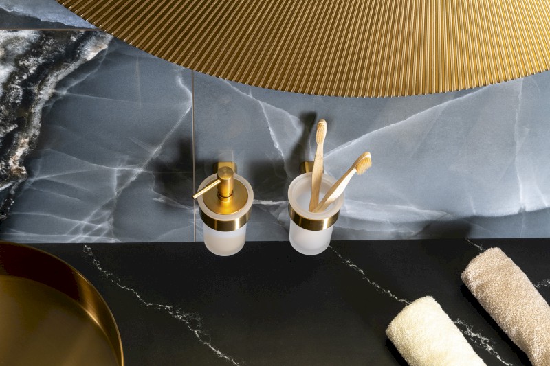 PIRENEI sklenka, mléčné sklo, zlato mat PI1088