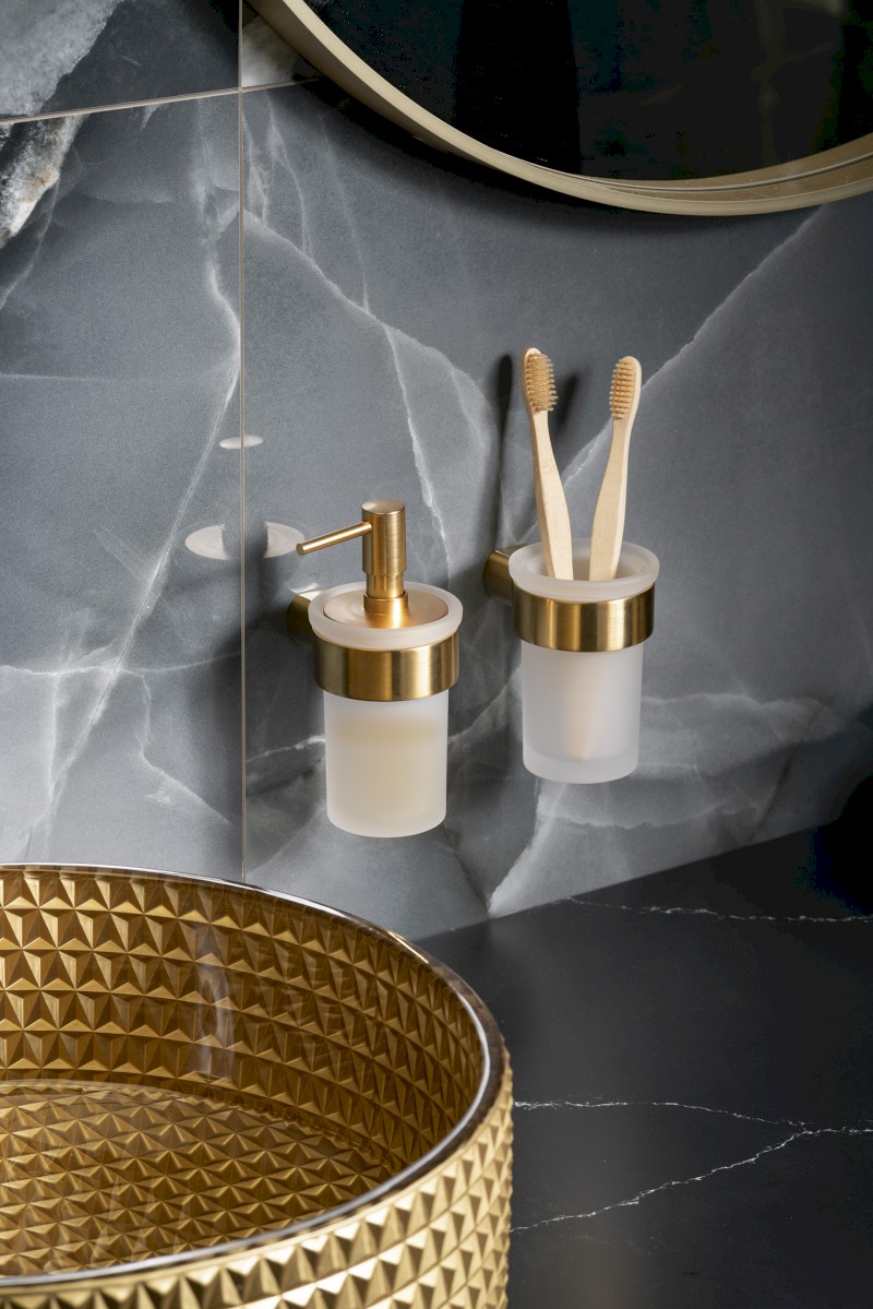 PIRENEI dávkovač mýdla 110 ml, mléčné sklo, zlato mat PI8188