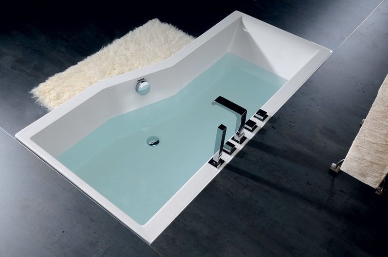 VERSYS L asymetrická vana 160x84x70x47cm, bílá 14611