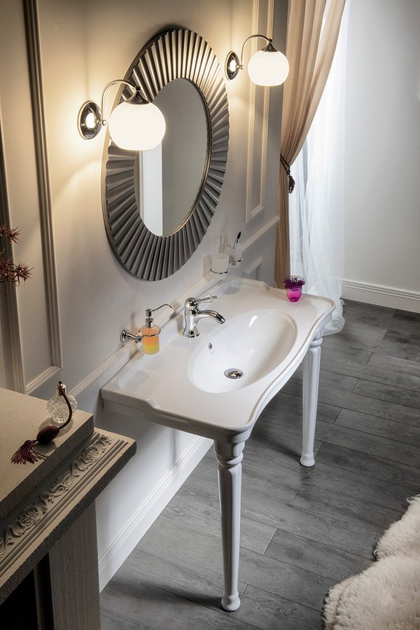 VERITA nástěnné svítidlo E27, 40W, 230V, IP21, chrom AU537