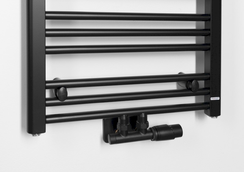 ALBRECHT otopné těleso 500x1570 mm, středové připojení, černá mat 600.115.6