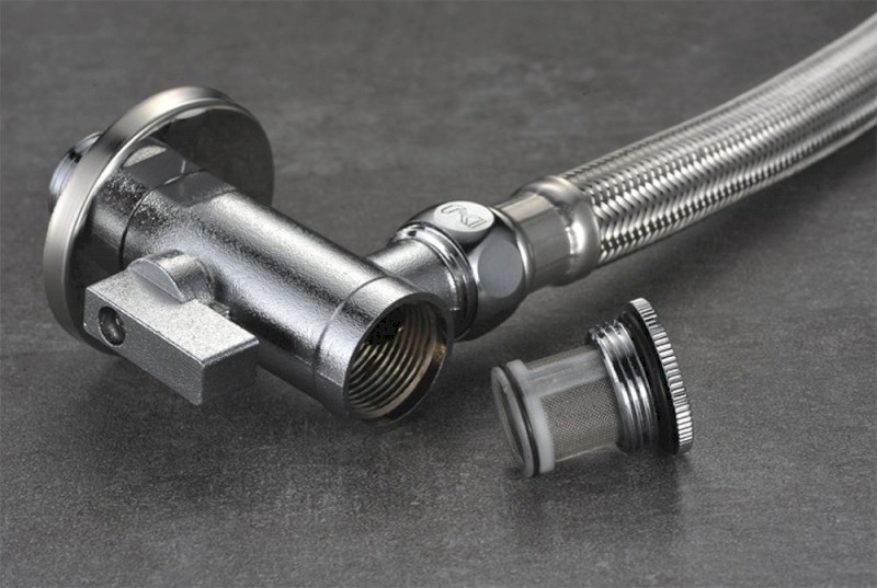 Rohový kulový ventil 1/2