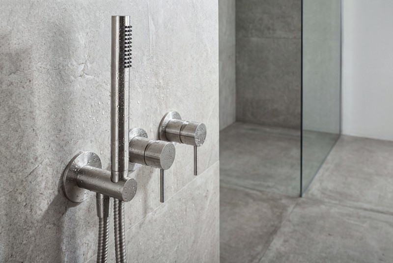 MINIMAL podomítková sprchová/vanová baterie s ruční sprchou, 2 výstupy, nerez mat MI545