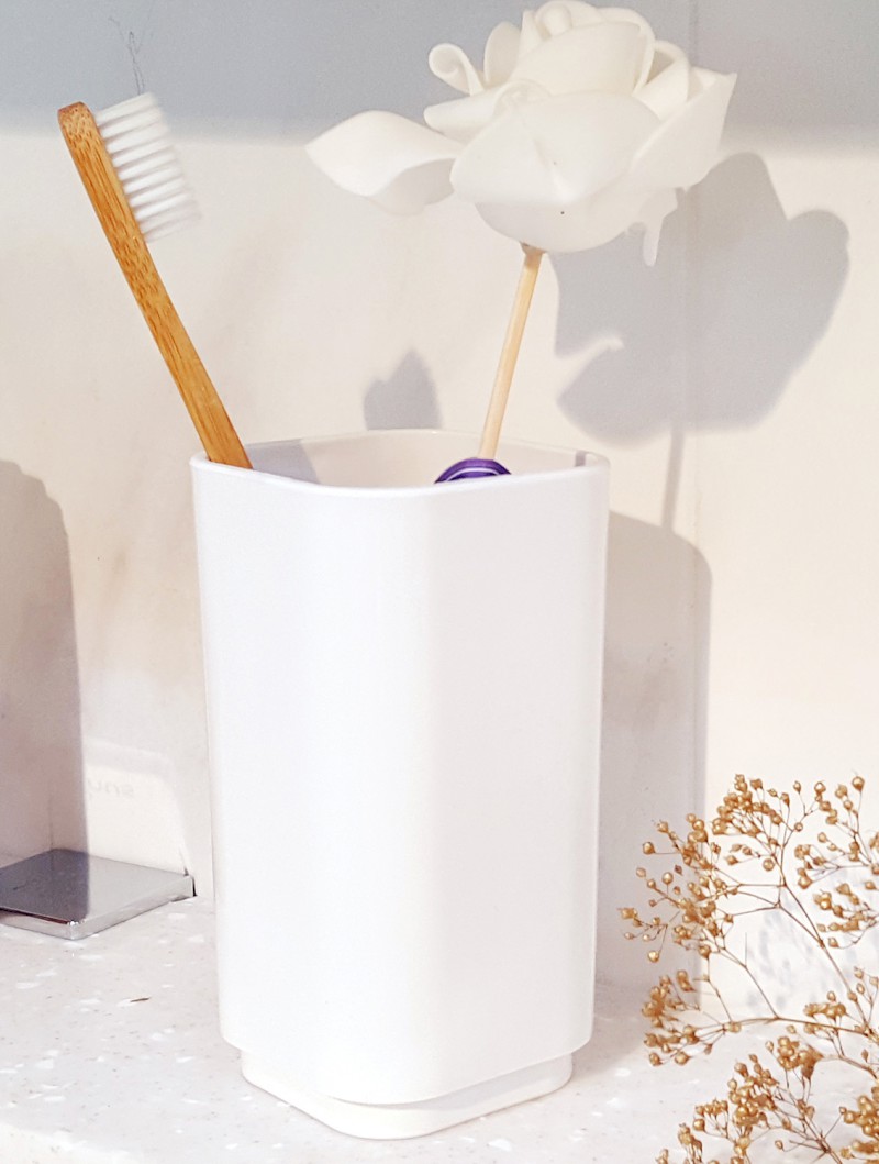 SEVENTY sklenka na postavení, bílá 639822