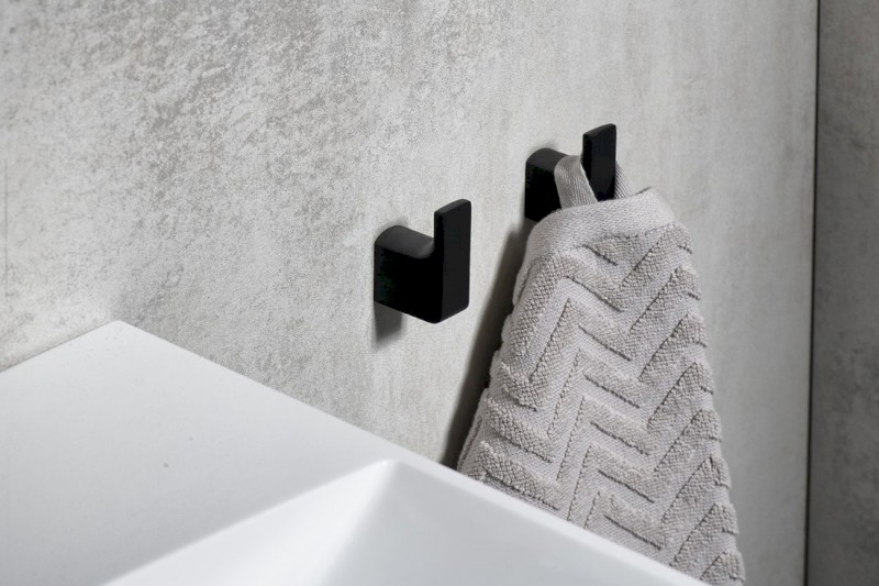 PIRENEI háček, balení 2ks, černá mat PI2714